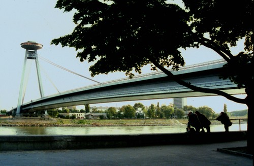 ブラスチラバ橋