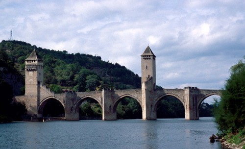 ヴァレントレ橋(Pont Valentre)